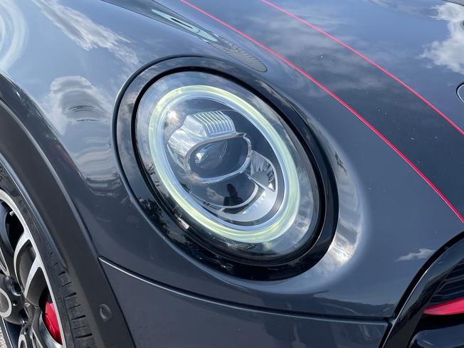 MINI Hatch Photo 19