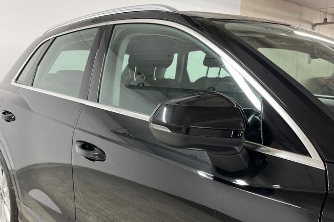 AUDI Q3 Photo 20