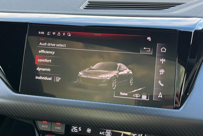 AUDI S e-tron GT Photo 45