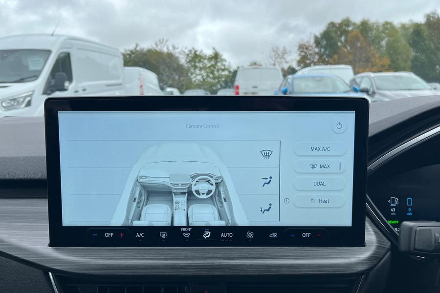 Ford KUGA Photo autoimg-ad9de0fc2750474299884aa5b30063156f9b3ef9.jpg