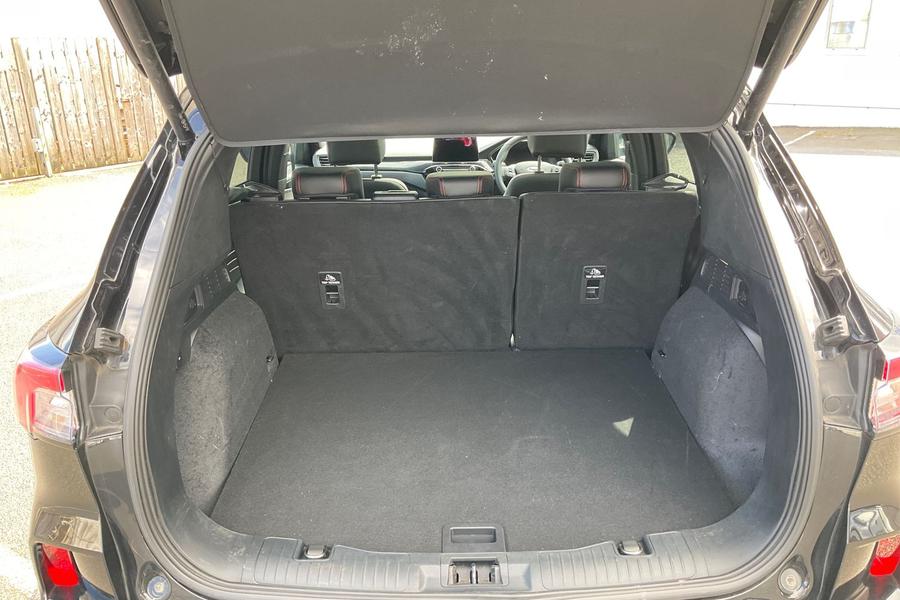 Ford KUGA Photo autoimg-ada13e110395d7797c4ec474039086618f69c559.jpg