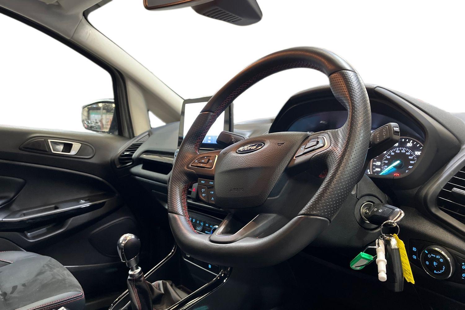 Ford ECOSPORT Photo 8