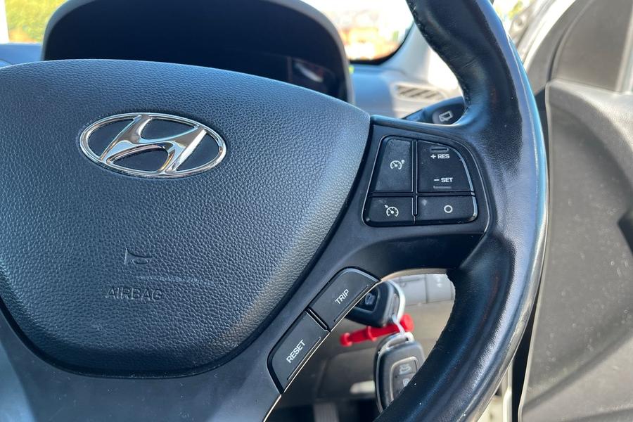 Hyundai I10 Photo autoimg-ada357f74f7556ff3a34ef9f28144491a5023c56.jpg