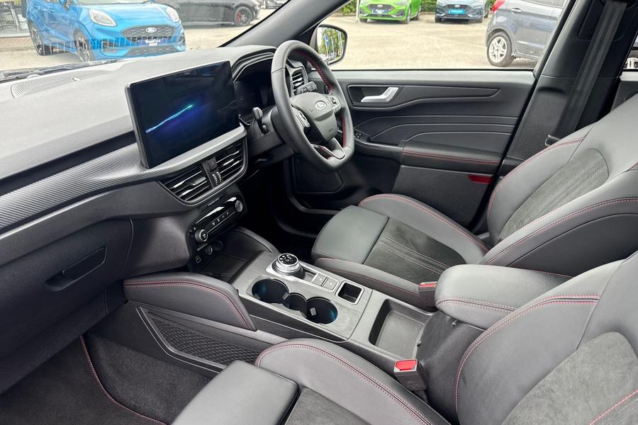 Ford KUGA Photo autoimg-ada4085c8b4470f9d8726e3efe2e3ef51ad62b2e.jpg