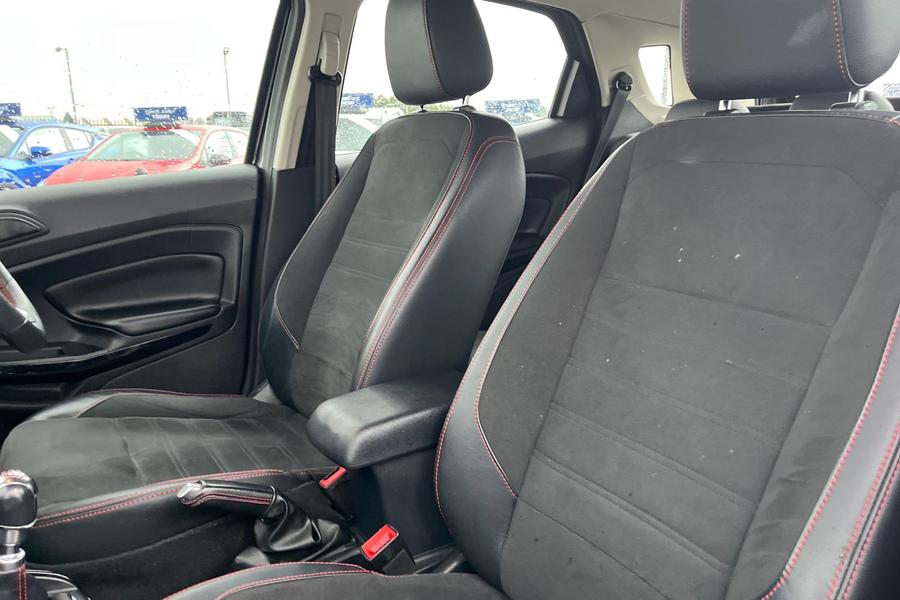 Ford EcoSport Photo autoimg-ada4cbc53fe42ff64eefecbb84786a1b8388db2e.jpg