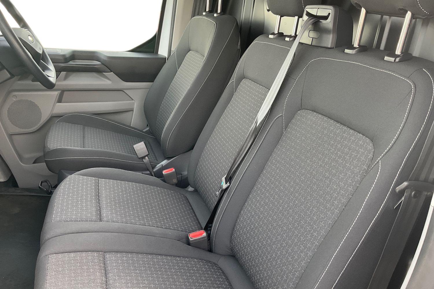 Ford E-Transit Custom Photo 10