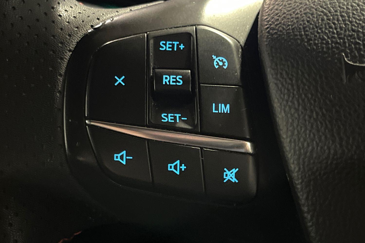 Ford KUGA Photo 40