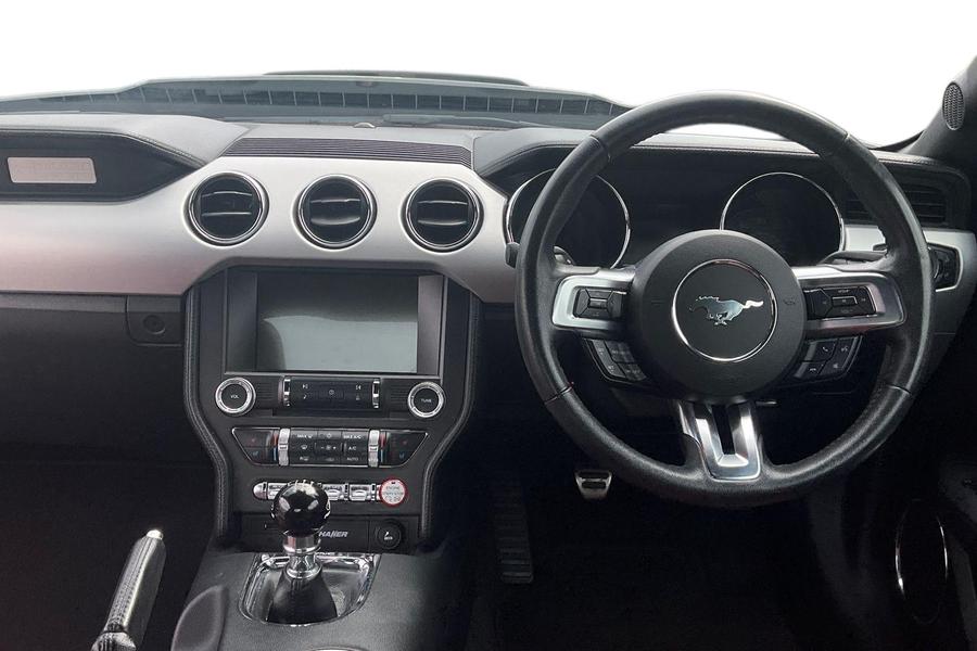 Ford MUSTANG Photo autoimg-adae44868d76c6dc8a4977a7f381b624207c7300.jpg
