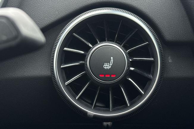 AUDI TT Photo 26