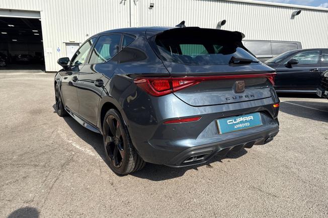 CUPRA Leon Photo 24