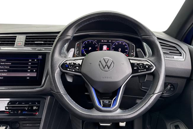 VOLKSWAGEN Tiguan Photo 11