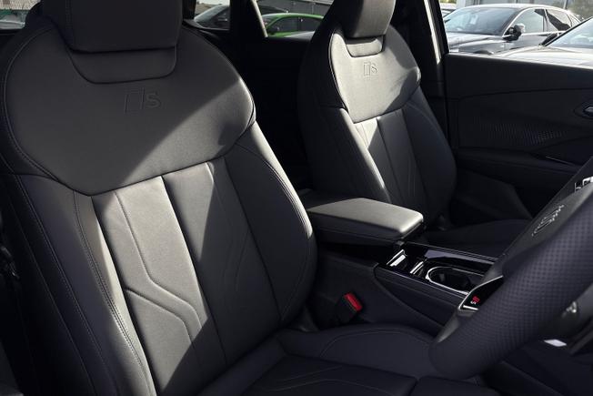 Audi Q3 Photo 24