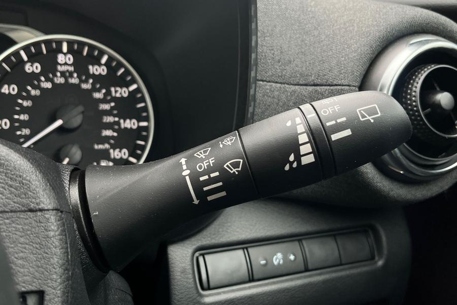 Nissan JUKE Photo autoimg-adb3f561b0c84bf12e3ce969ff64bdeecc57d948.jpg