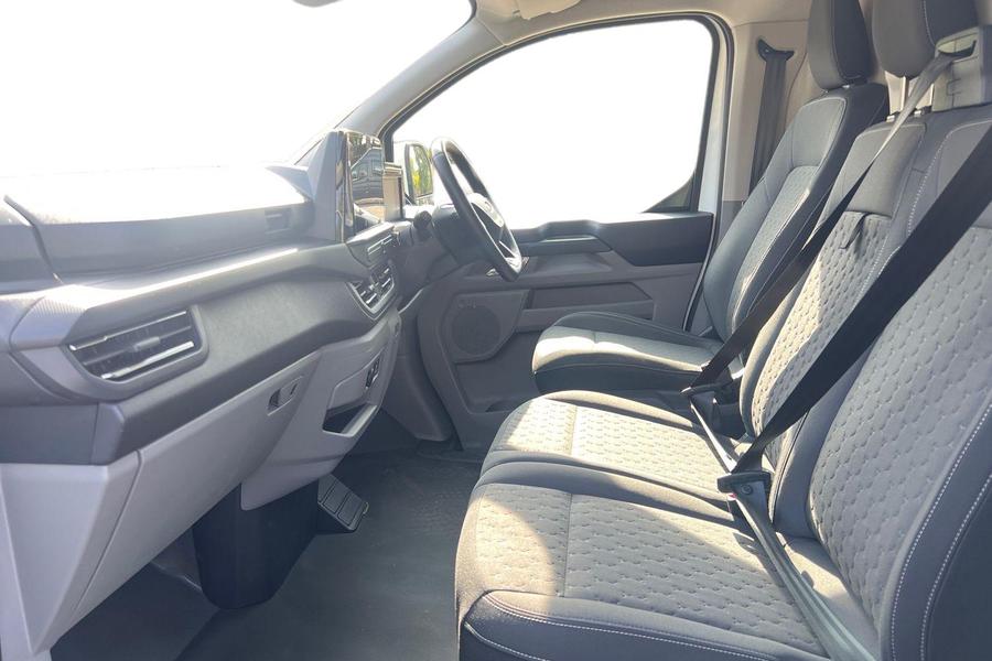 Ford E-TRANSIT CUSTOM Photo autoimg-adb4685c9af5e1e7eafe2b02a1cf28f82d6fc5eb.jpg