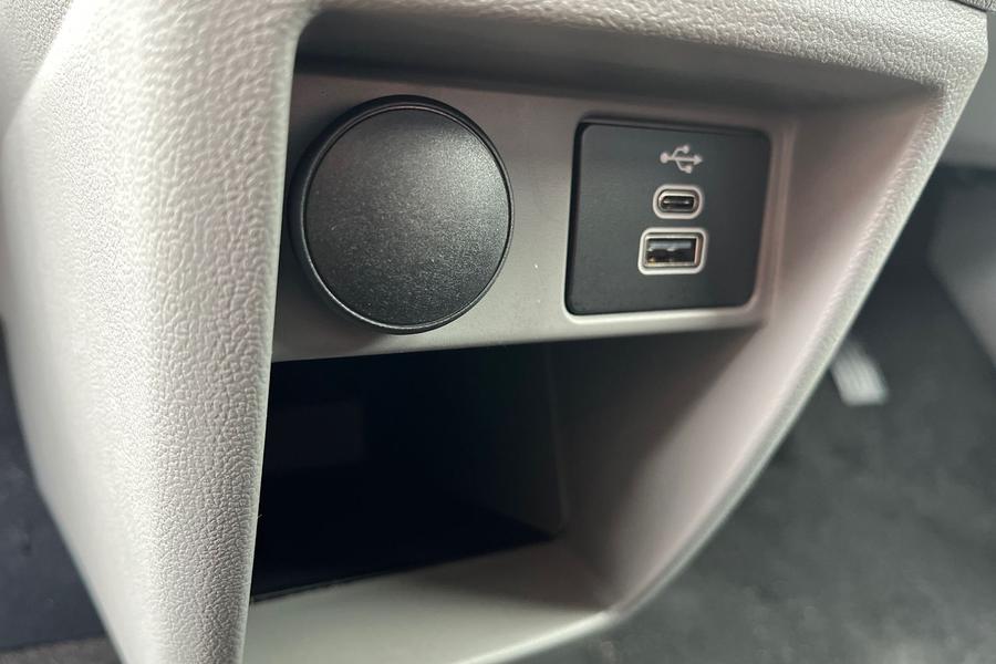 Ford TRANSIT CUSTOM Photo autoimg-adb53beb78d1c48a911159d3403eb78d5e0a6d03.jpg