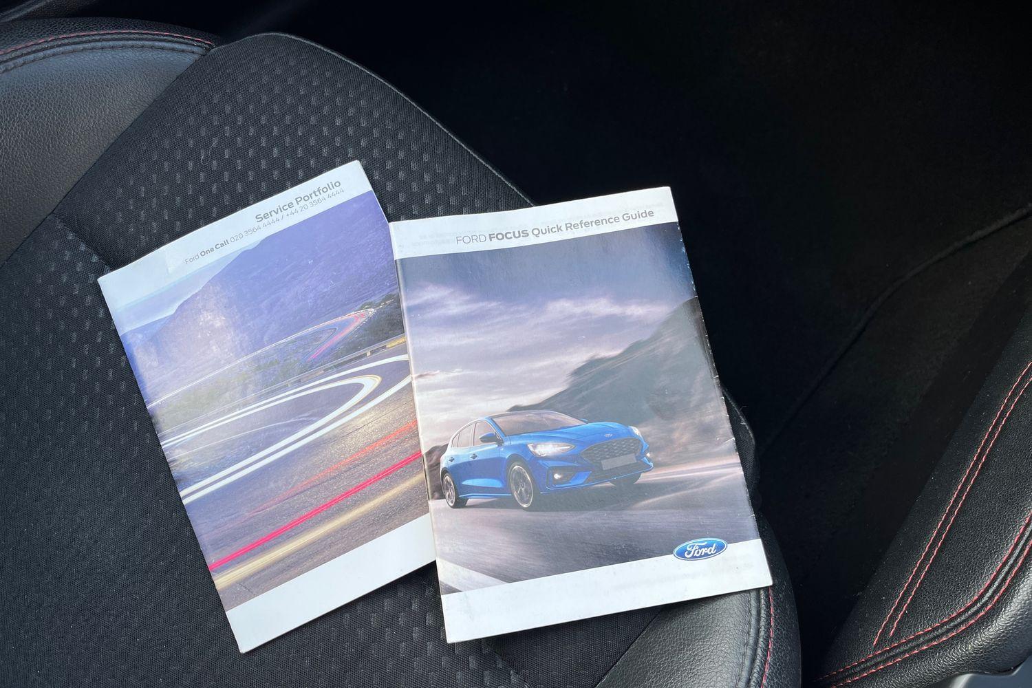 Ford FOCUS Photo 21