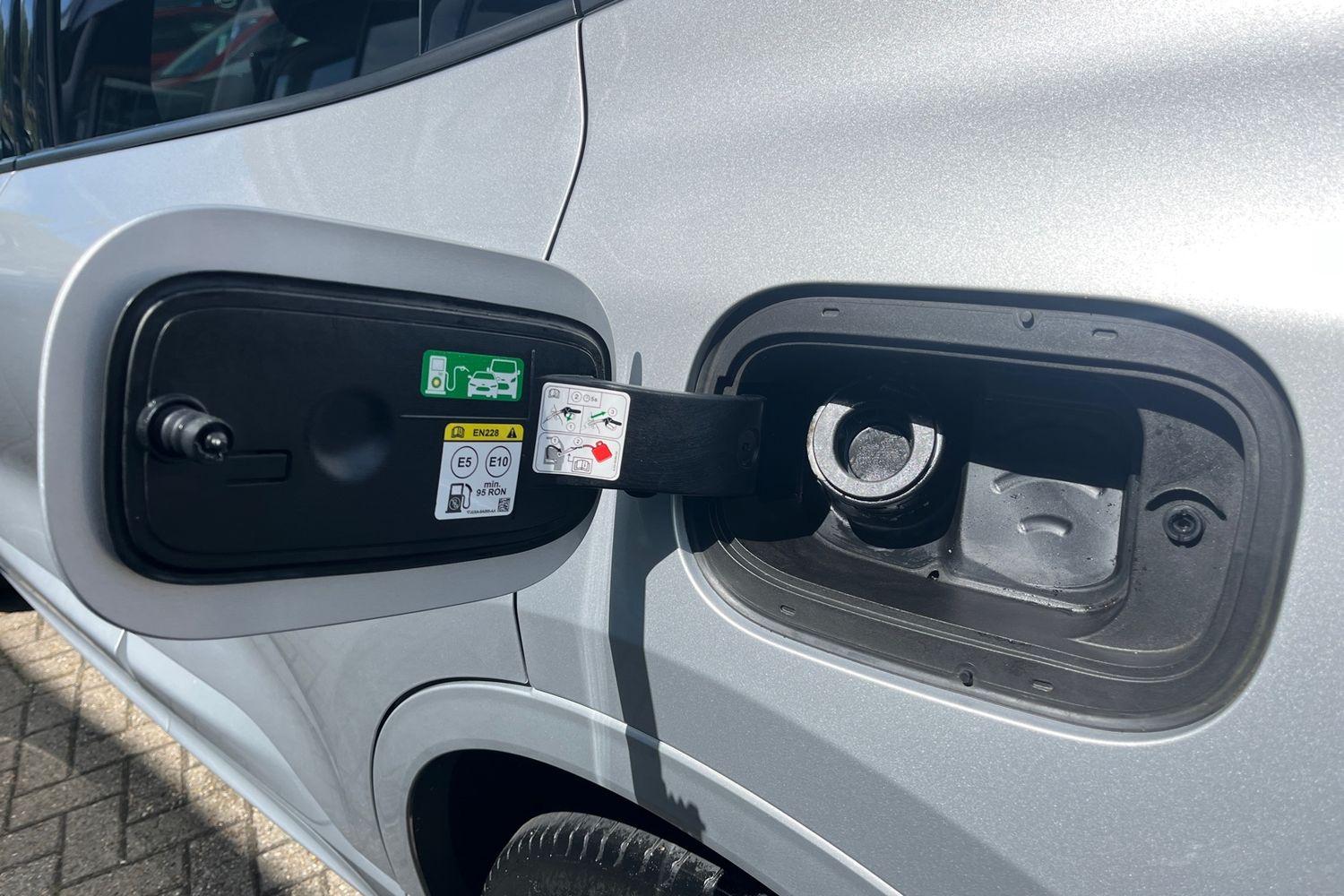 Ford Kuga Photo 35