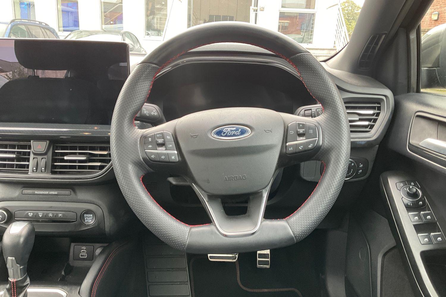 Ford FOCUS Photo 11