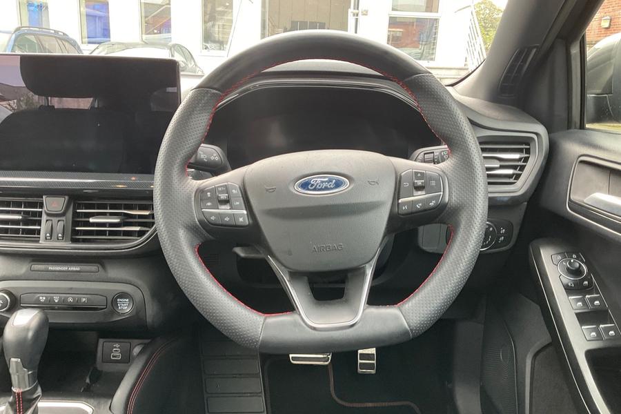 Ford FOCUS Photo autoimg-adbc045337e4bc9f2785e5bad967bf05d8ce705a.jpg