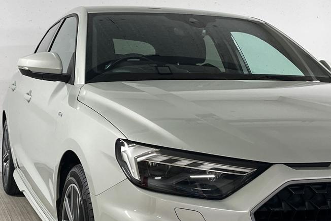 Audi A1 Photo 38