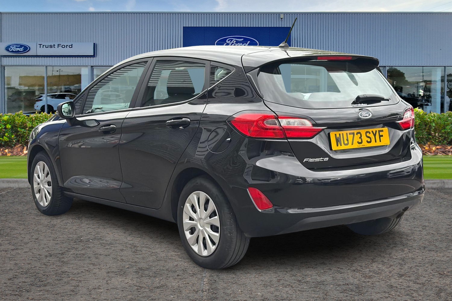 Ford FIESTA Photo 1