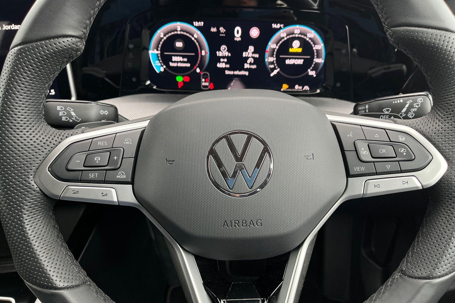 Volkswagen GOLF Photo 11