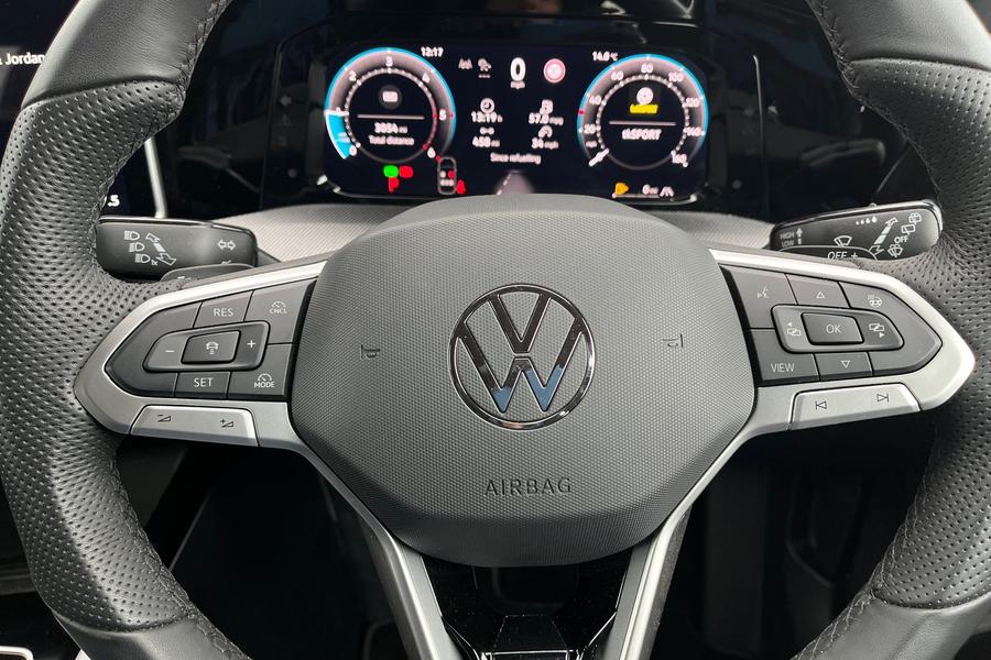 Volkswagen GOLF Photo autoimg-adc411078496ee76b953e24c05205d72b1a3b5ed.jpg