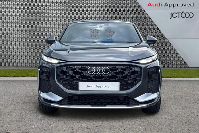 AUDI Q3 Photo 8