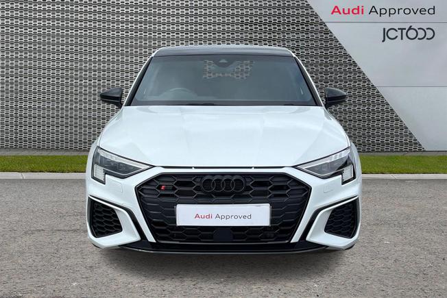 AUDI S3 Photo 8