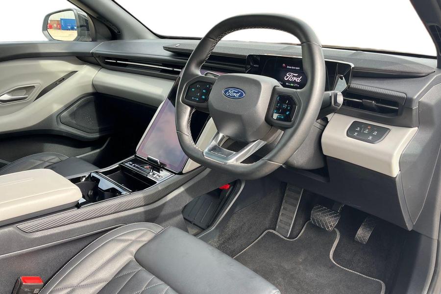 Ford Explorer Photo autoimg-adc86b676931afbbf628ce9a9fdcf4c811717429.jpg