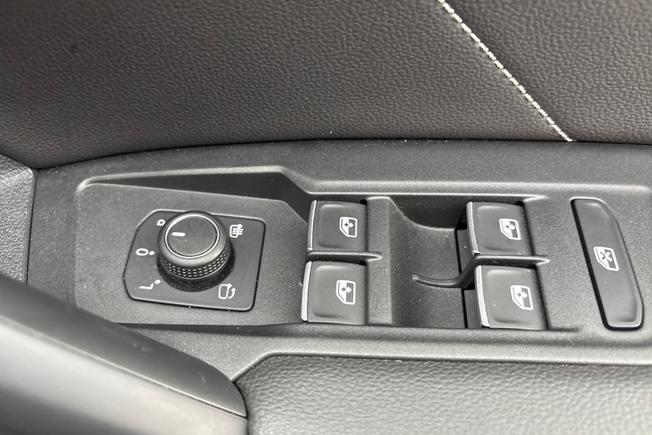 VOLKSWAGEN Tiguan Photo 27