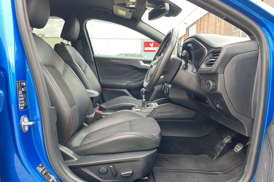 Ford Focus Photo autoimg-adc8db68dca54d92748fc8fdcdc474525a6161e2.jpg