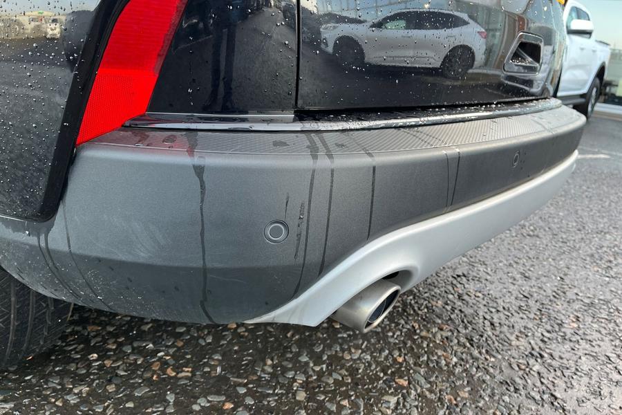 Ford KUGA Photo autoimg-adc9adbe7413f6e1cfc120b4d3609a62bd96461f.jpg