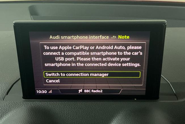 AUDI Sq2 Photo 22