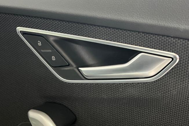 AUDI Q2 Photo 26