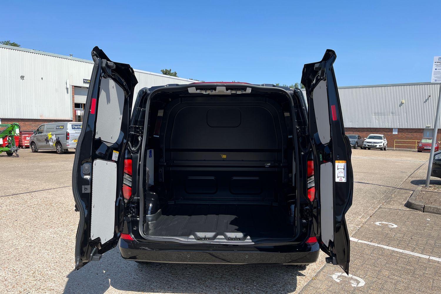 Ford TRANSIT CUSTOM Photo 5