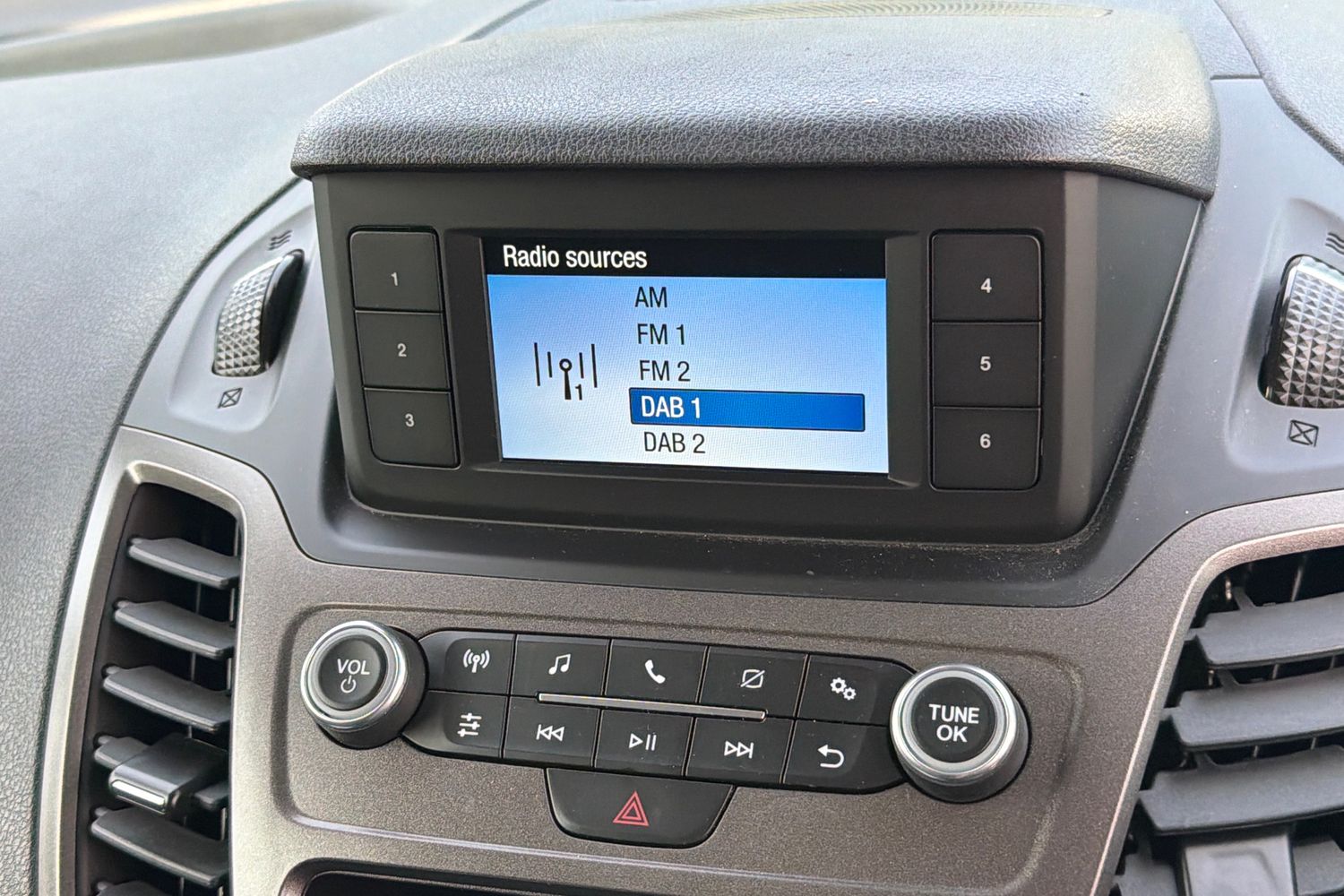 Ford TRANSIT CONNECT Photo 37