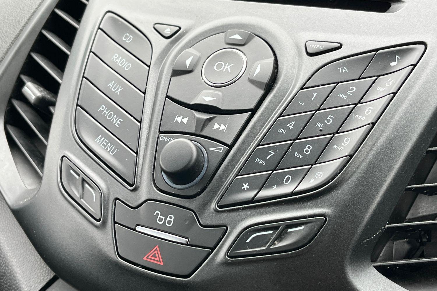 Ford ECOSPORT Photo 28