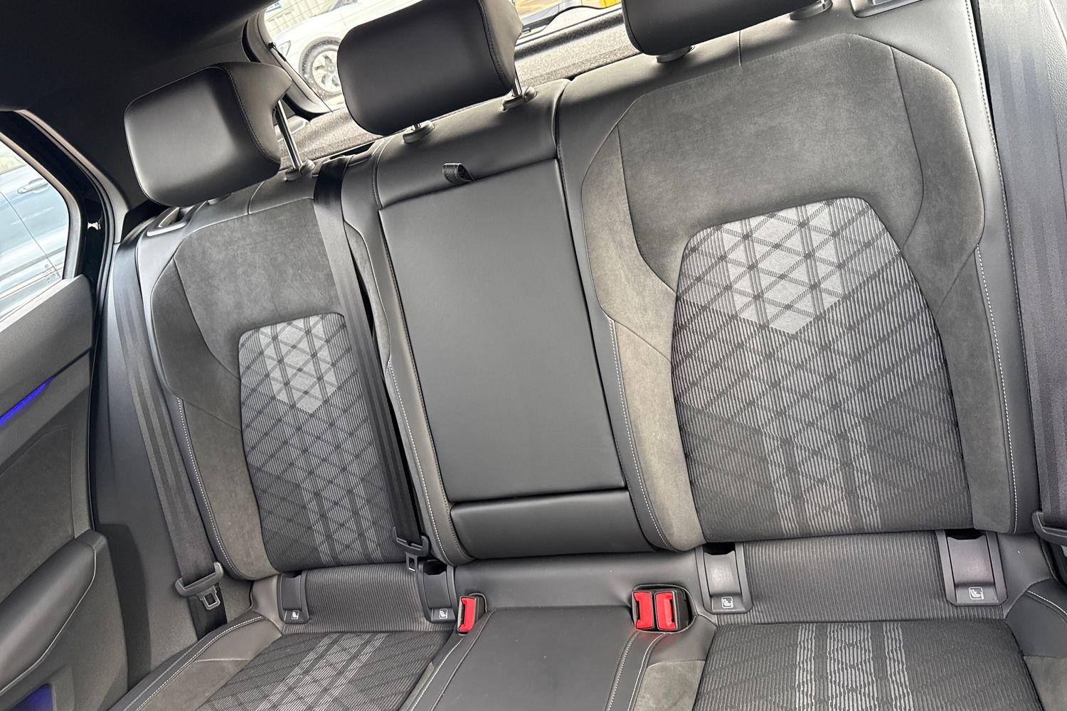 Volkswagen GOLF Photo 19