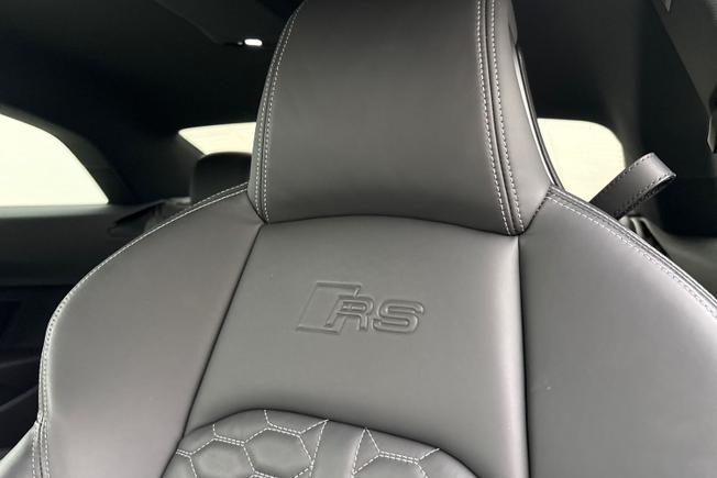 Audi RS5 Photo 24