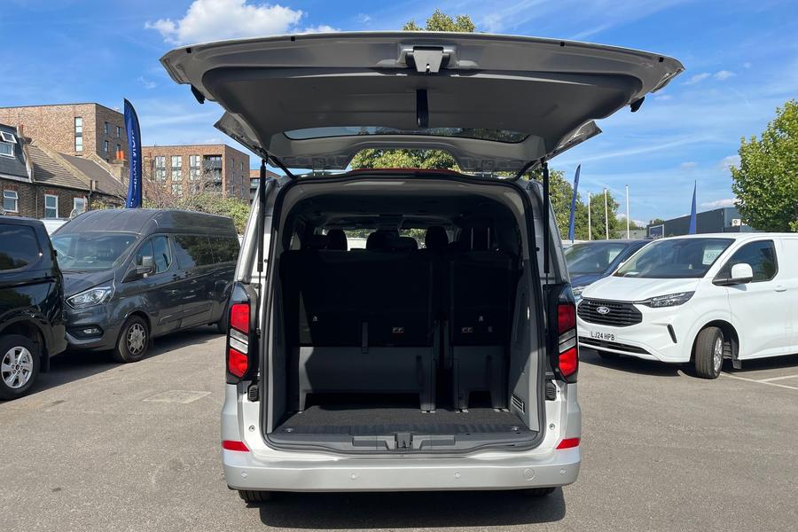 Ford TOURNEO CUSTOM Photo autoimg-ade46c4cd7c46c71c05d1067127b49a7e8198d5c.jpg