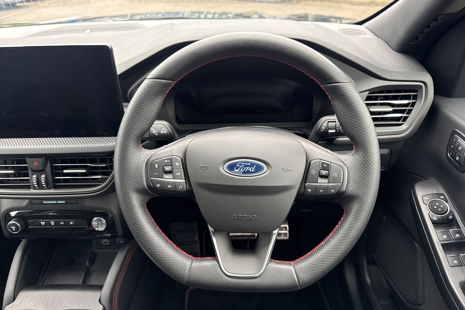 Ford KUGA Photo 11