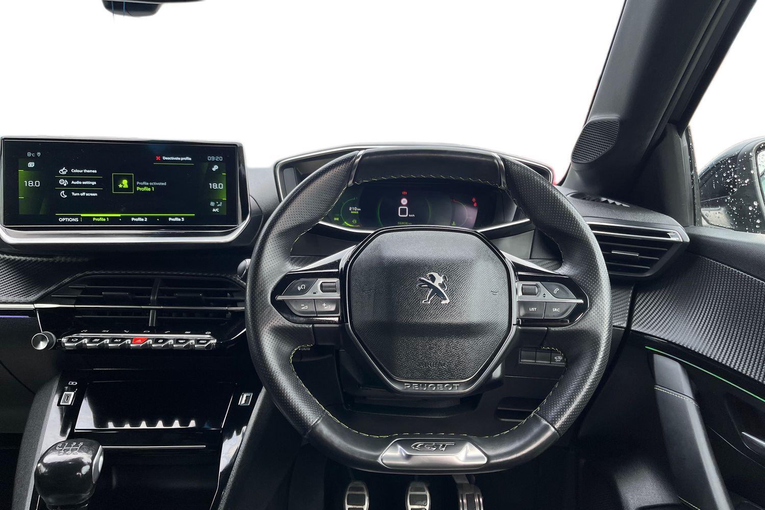 Peugeot 208 Photo 10