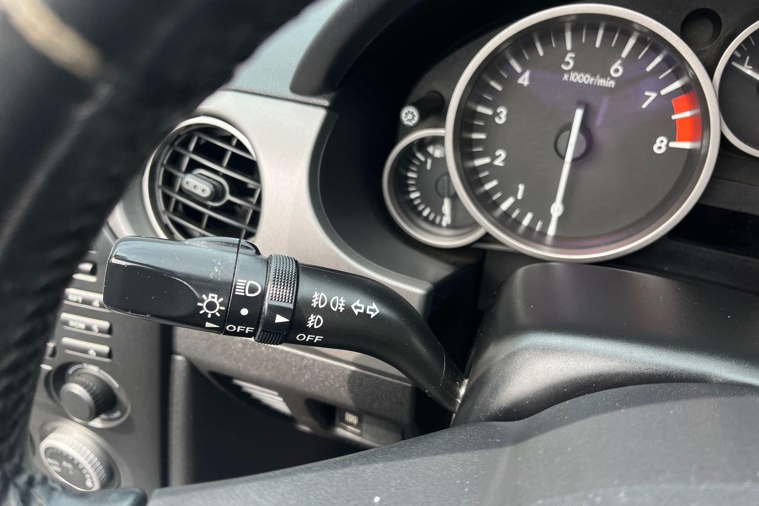 Mazda Mx-5 Roadster Coupe 2.0i Sport Tech 2dr Photo 13