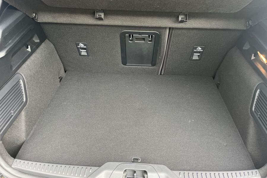Ford FOCUS Photo autoimg-adef864a442d7c6c551145732e2937bd1fa9931d.jpg