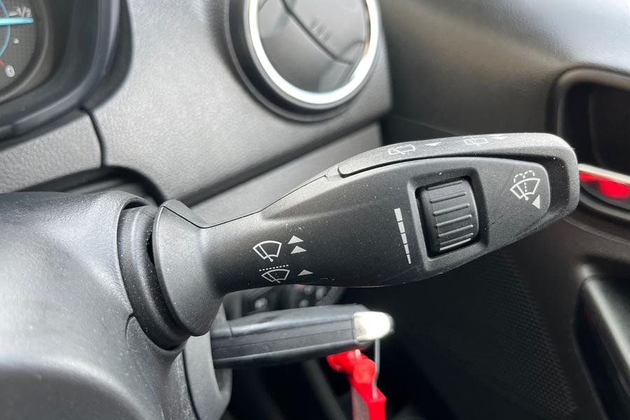 Ford KA+ Photo autoimg-adf0023a24f9abe486b95f1595a84acda10b14c8.jpg