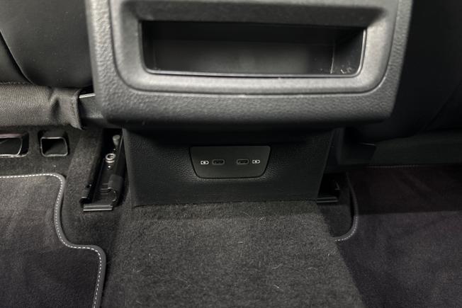 VOLKSWAGEN Golf Photo 28