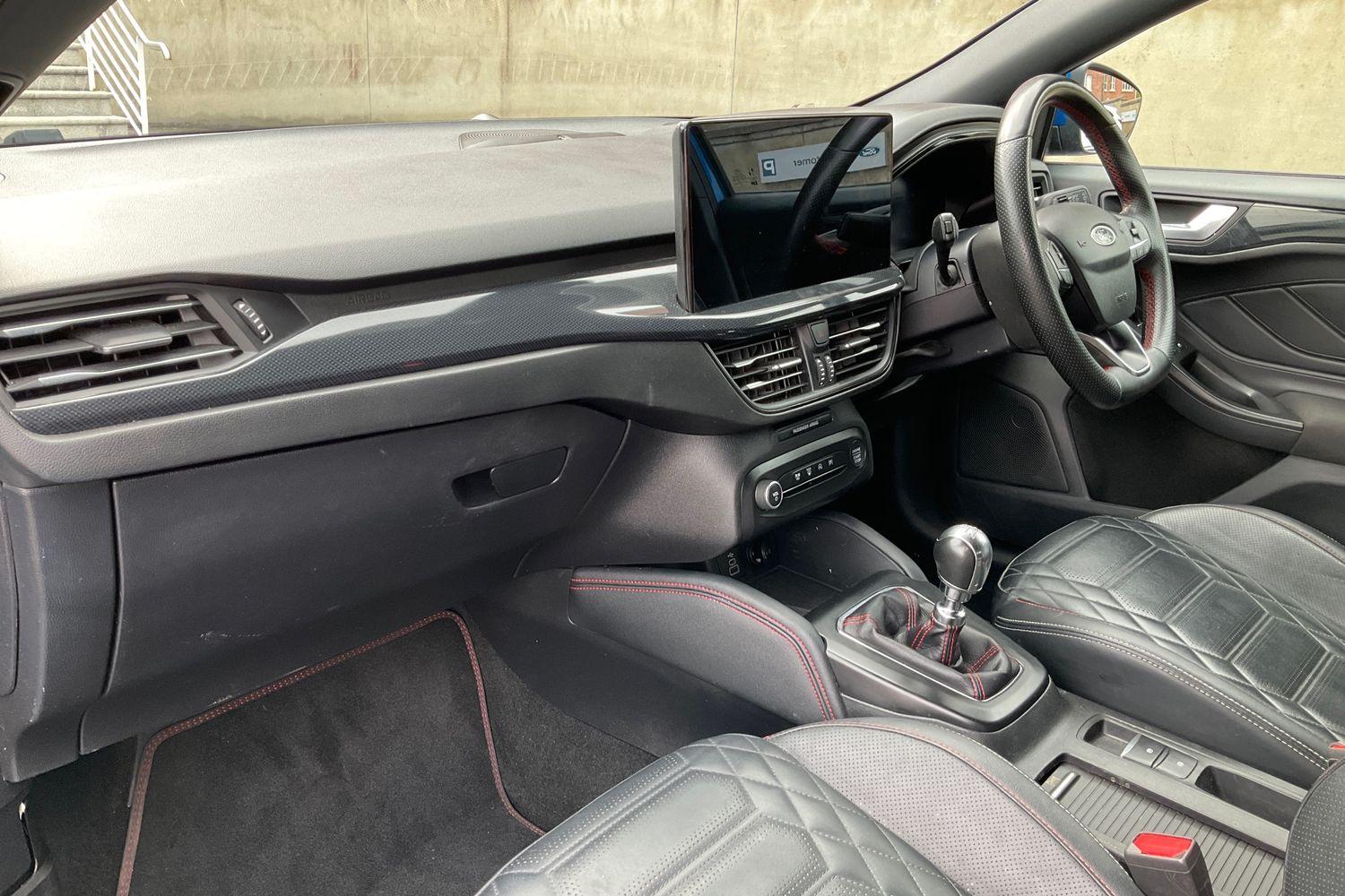 Ford FOCUS Photo 17