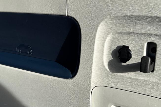 VOLKSWAGEN Id. Buzz Photo 33