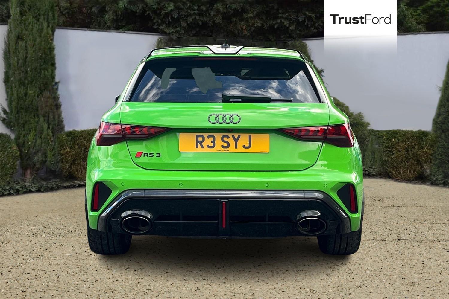 Audi RS3 Photo 6